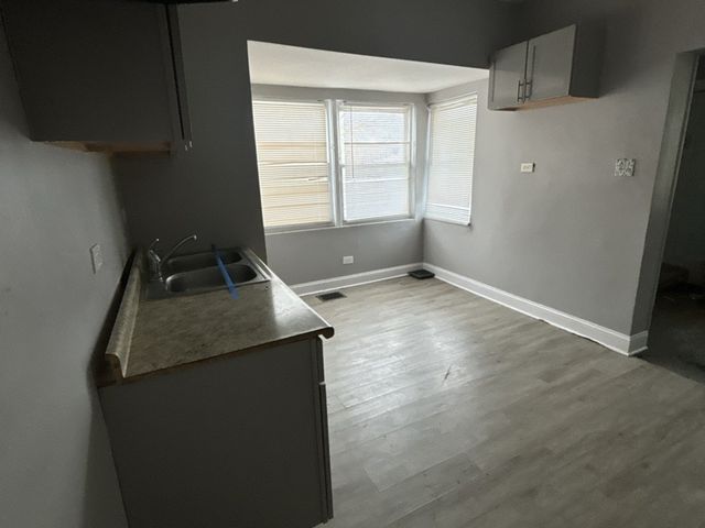 7948 S Anthony Avenue, Chicago, IL 60619