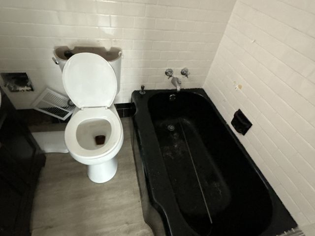 7948 S Anthony Avenue, Chicago, IL 60619