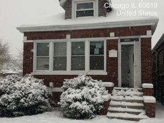 7948 S Anthony Avenue, Chicago, IL 60619