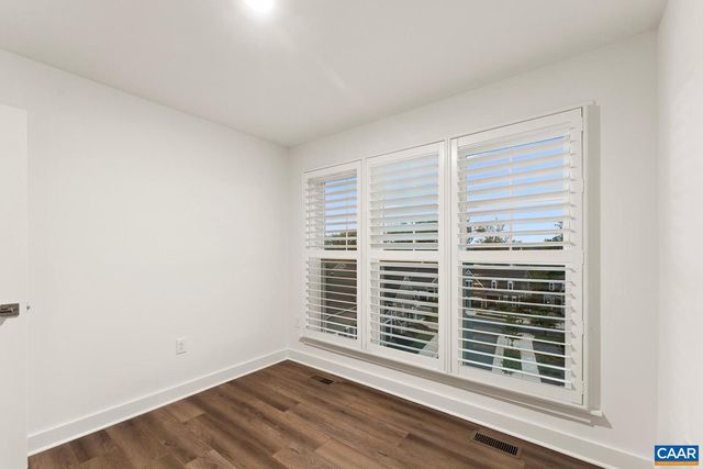 5473 GOLF DR, Crozet, VA 22932