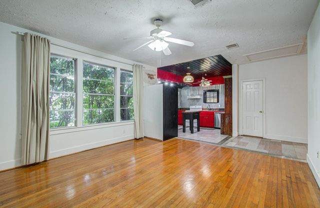 5419 Gulfton Street G, Houston, TX 77081