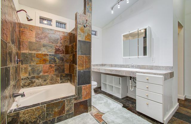 5419 Gulfton Street G, Houston, TX 77081