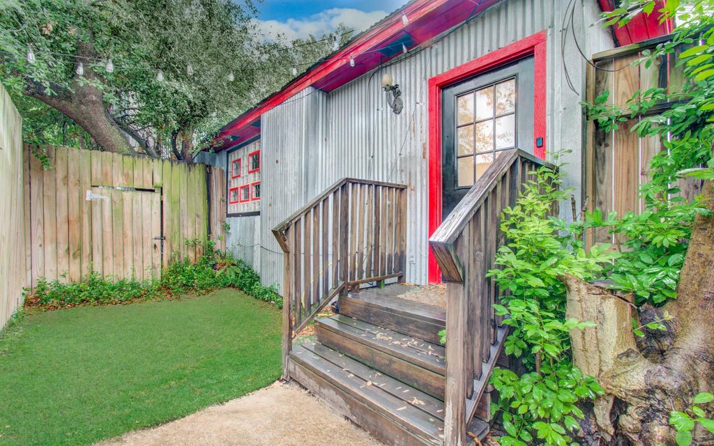 5419 Gulfton Street G, Houston, TX 77081