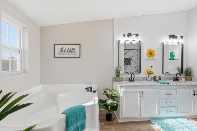 6436 Norton Drive, Terrell, TX 75160