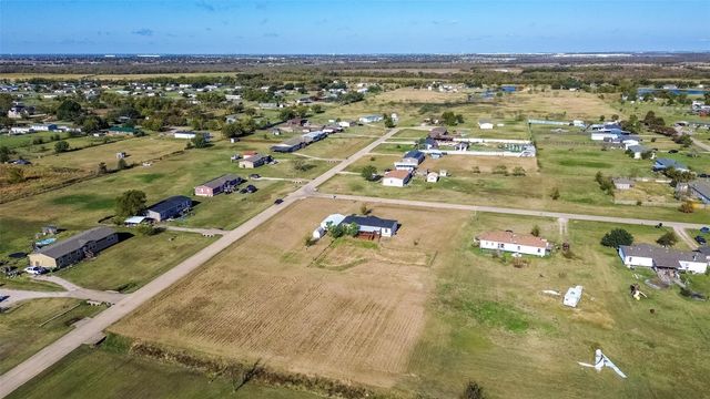 6436 Norton Drive, Terrell, TX 75160