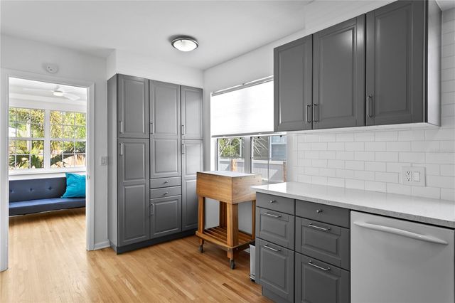 3140 PRESCOTT STREET N, St Petersburg, FL 33713