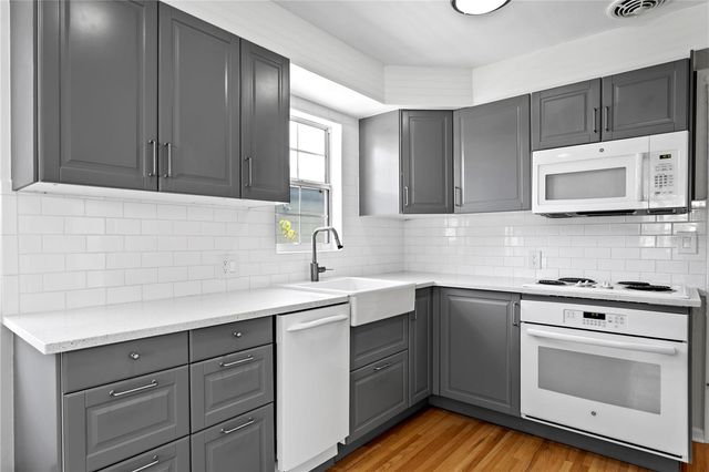 3140 PRESCOTT STREET N, St Petersburg, FL 33713