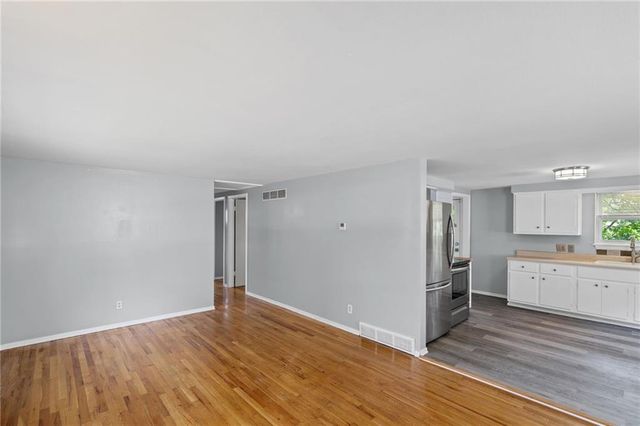 7024 N Pennsylvania Avenue, Kansas City, MO 64118