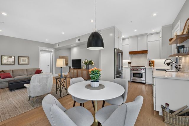 1667 San Carlos Avenue 203, San Carlos, CA 94070