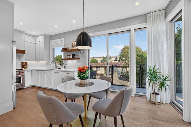 1667 San Carlos Avenue 203, San Carlos, CA 94070