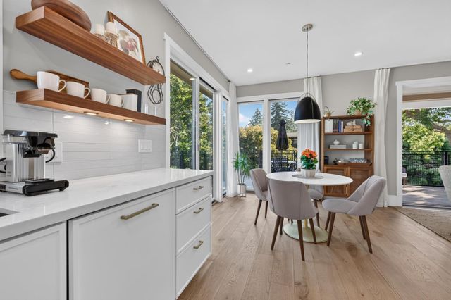 1667 San Carlos Avenue 203, San Carlos, CA 94070