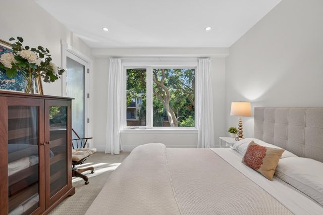 1667 San Carlos Avenue 203, San Carlos, CA 94070