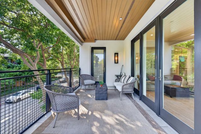 1667 San Carlos Avenue 203, San Carlos, CA 94070