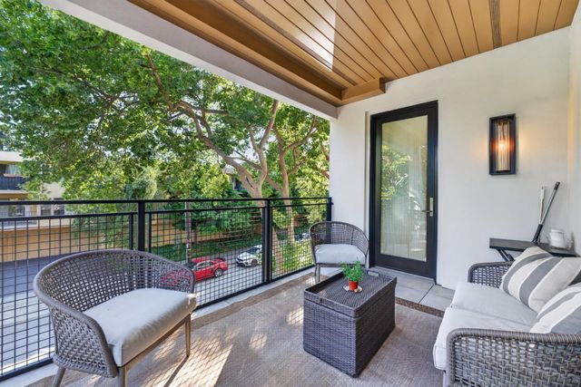 1667 San Carlos Avenue 203, San Carlos, CA 94070