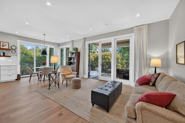 1667 San Carlos Avenue 203, San Carlos, CA 94070