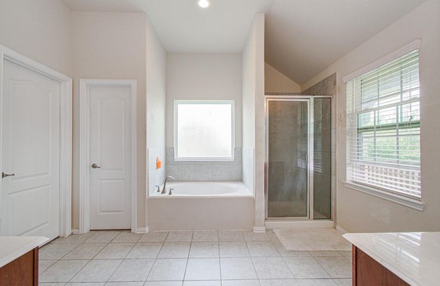 2280 Ivy Wall Drive, Conroe, TX 77301