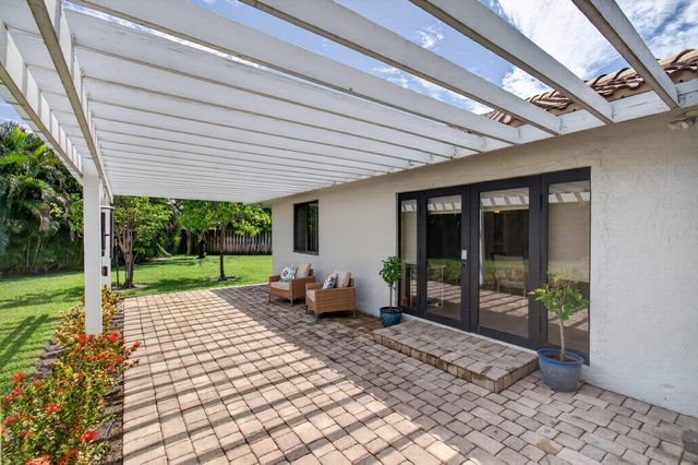 22491 Martella Avenue, Boca Raton, FL 33433