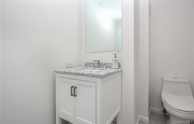 10 Cottage Place 11E, White Plains, NY 10601