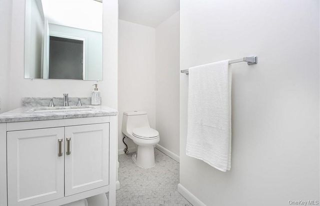 10 Cottage Place 11E, White Plains, NY 10601