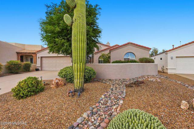 2664 S Fade Drive, Green Valley, AZ 85614