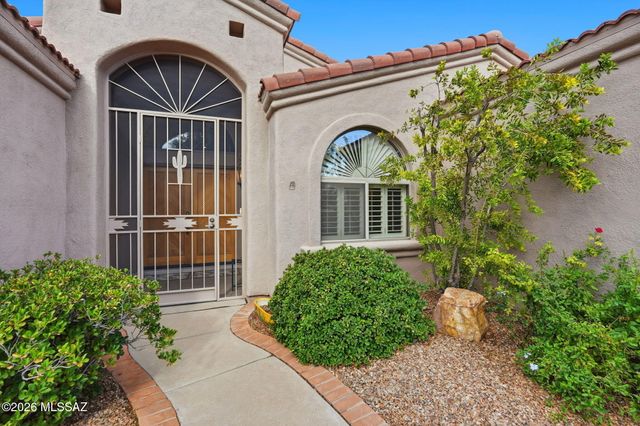 2664 S Fade Drive, Green Valley, AZ 85614