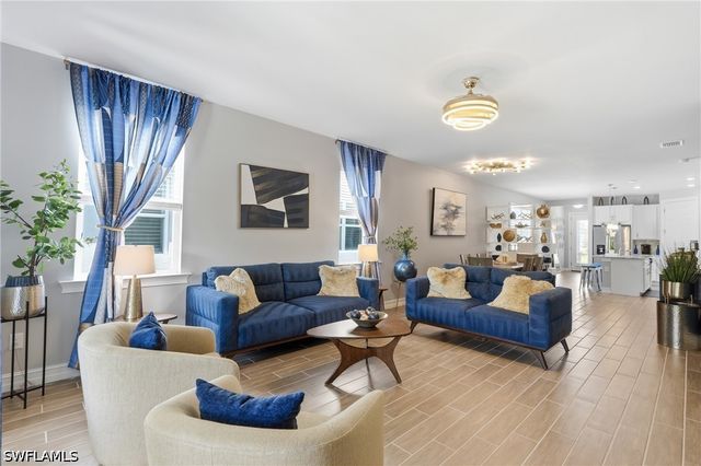 28395 Captiva Shell LOOP, Bonita Springs, FL 34135
