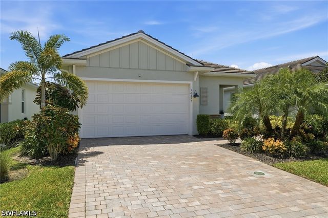 28395 Captiva Shell LOOP, Bonita Springs, FL 34135
