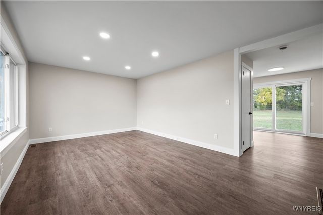 405 Brookwood Drive, Hamburg, NY 14075