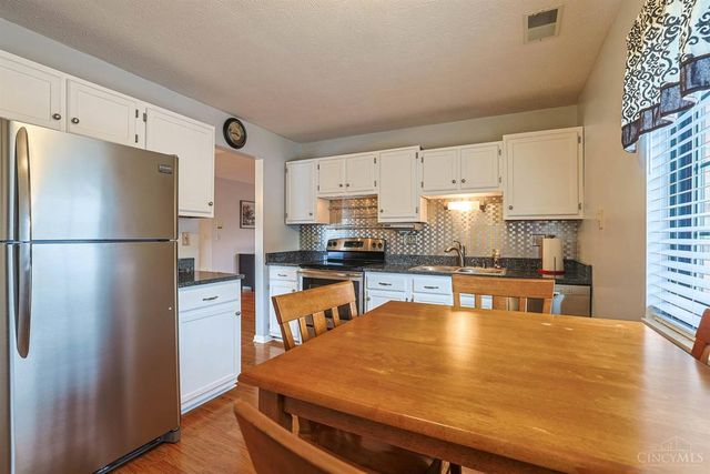 4213 Victorian Green Drive, Green Twp, OH 45211