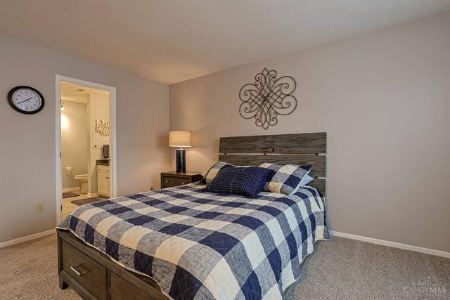 4213 Victorian Green Drive, Green Twp, OH 45211