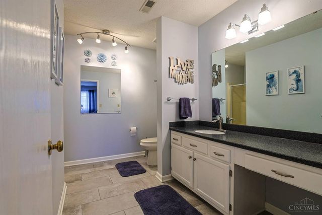 4213 Victorian Green Drive, Green Twp, OH 45211