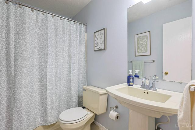 4213 Victorian Green Drive, Green Twp, OH 45211