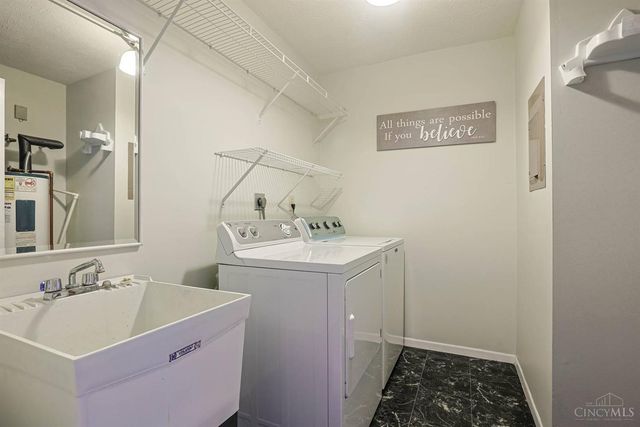 4213 Victorian Green Drive, Green Twp, OH 45211