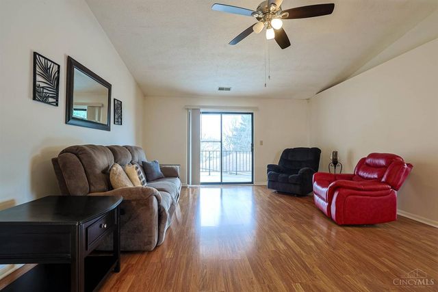 4213 Victorian Green Drive, Green Twp, OH 45211