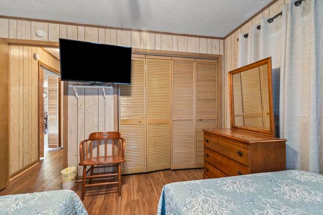 327 55th Ave. N, North Myrtle Beach, SC 29582