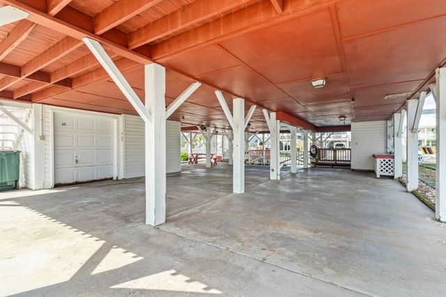 327 55th Ave. N, North Myrtle Beach, SC 29582