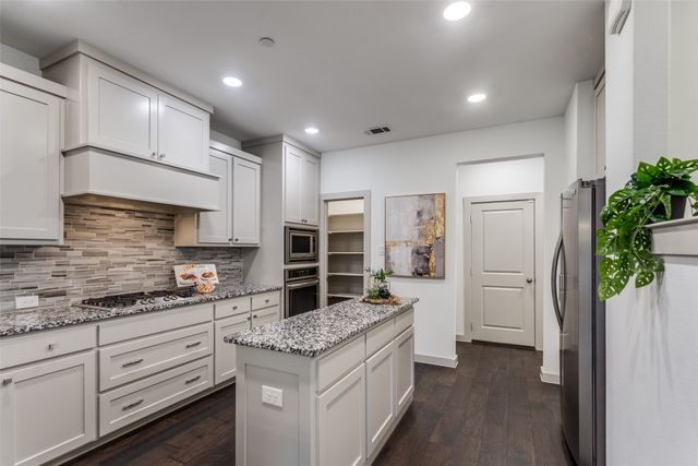 1423 Lamb Drive, Plano, TX 75075