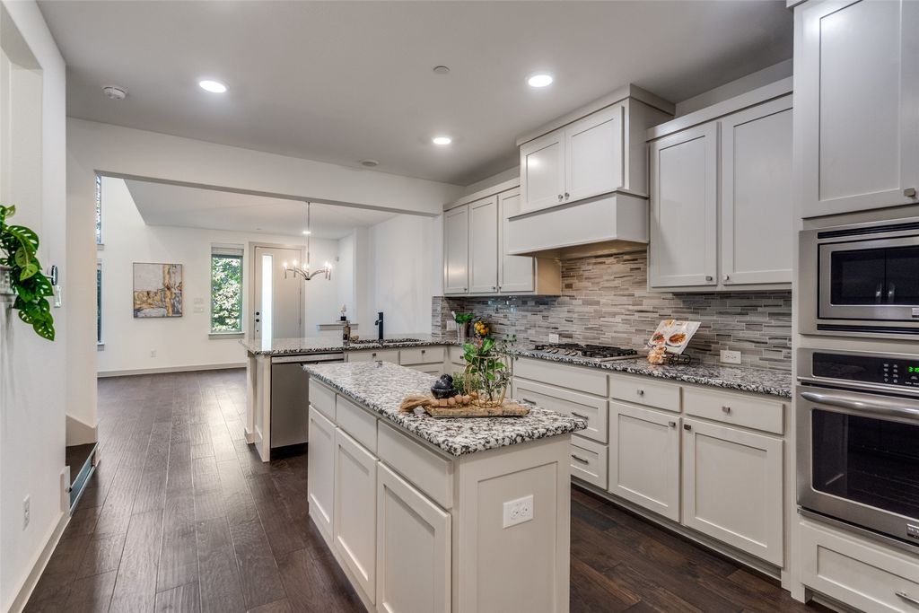 1423 Lamb Drive, Plano, TX 75075