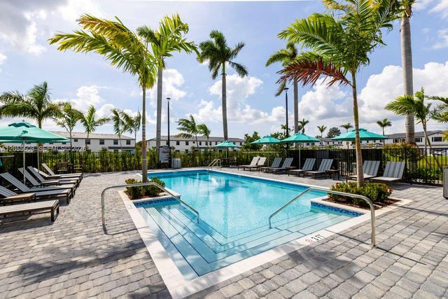 3000 Park Pl, Dania Beach, FL 33312