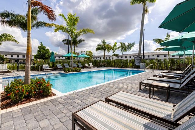 3000 Park Pl, Dania Beach, FL 33312