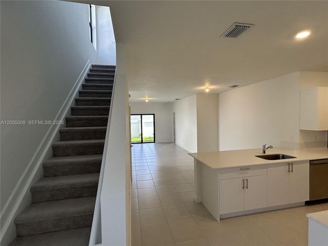 3000 Park Pl, Dania Beach, FL 33312
