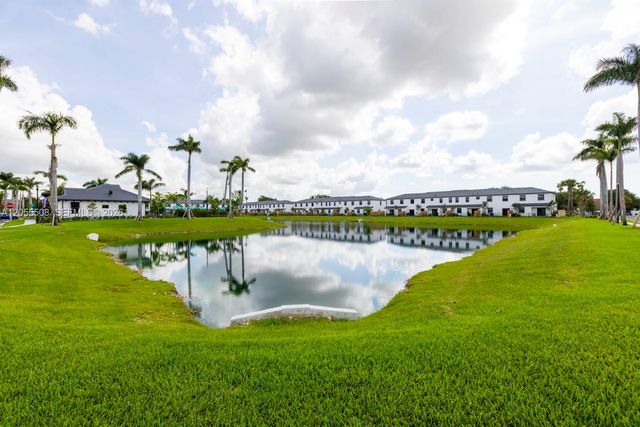 3000 Park Pl, Dania Beach, FL 33312