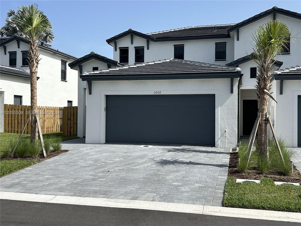 3000 Park Pl, Dania Beach, FL 33312