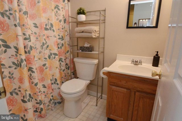 603 HONEYSUCKLE WAY, Pennsburg, PA 18073