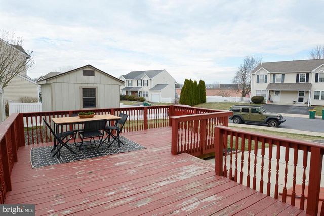 603 HONEYSUCKLE WAY, Pennsburg, PA 18073