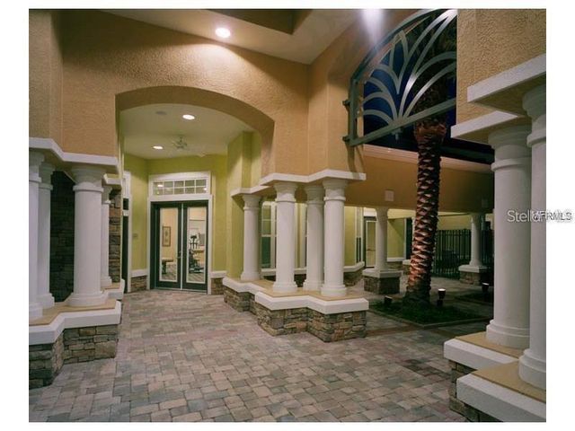 10025 COURTNEY PALMS BOULEVARD 102, Tampa, FL 33619