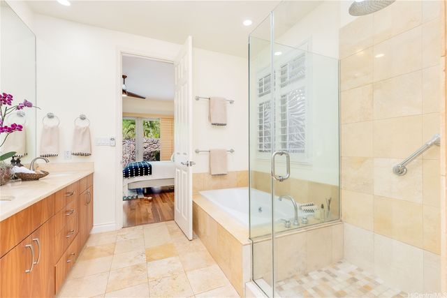 1032 Koko Uka Place, Honolulu, HI 96825