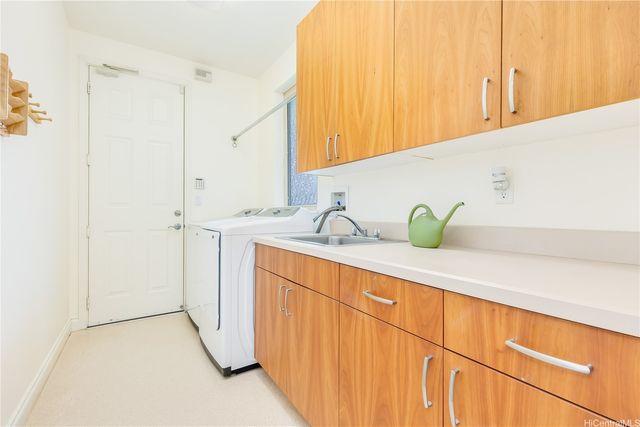 1032 Koko Uka Place, Honolulu, HI 96825