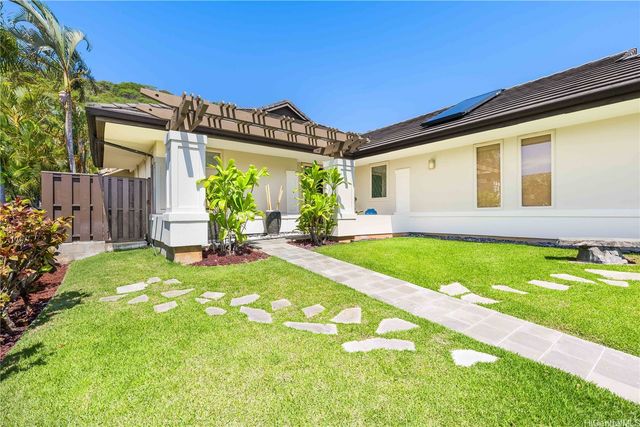 1032 Koko Uka Place, Honolulu, HI 96825
