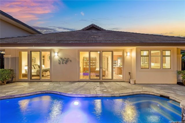 1032 Koko Uka Place, Honolulu, HI 96825